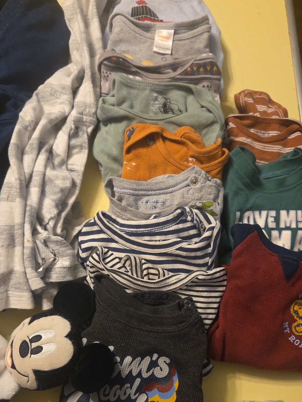 30 Pieces Boys 12-18 Month Clothing Lot - Picture 7 of 10